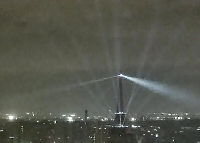 Full Apt - Top Floor - Eiffel Tower Panoramic View