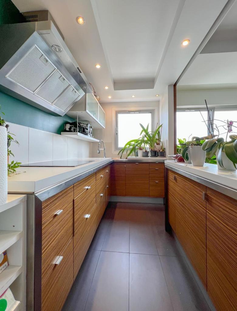 Full - Floor - Eiffel Tower Panoramic View Apartment Issy-les-Moulineaux