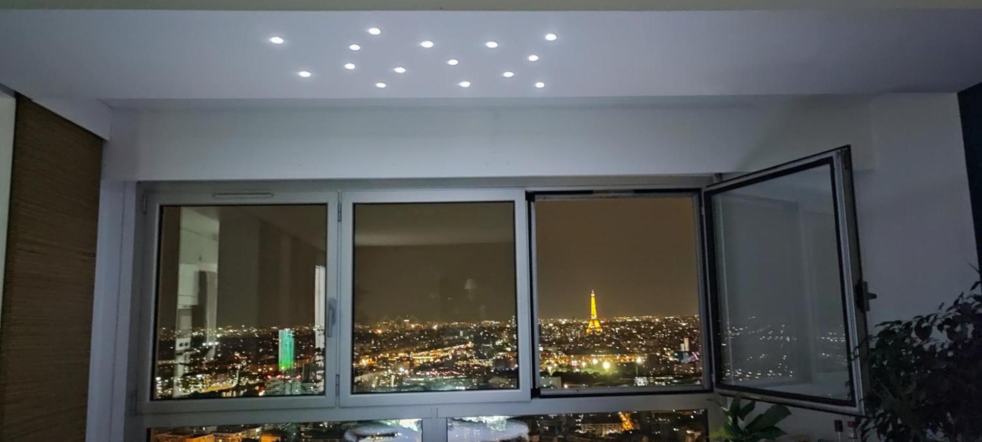 Full - Floor - Eiffel Tower Panoramic View